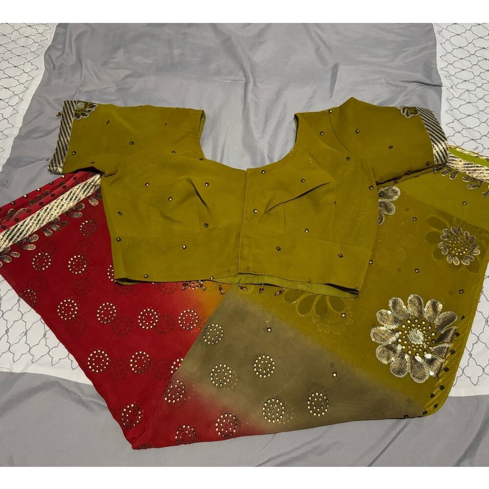 Women's Green & Red Floral Sari / Saree Fabric W/ Blouse ~L
